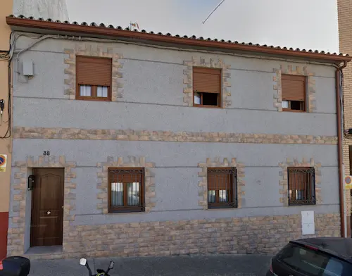 fachada reformada en casa particular